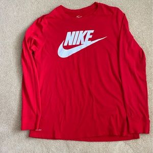 Men’s Nike long sleeves shirt